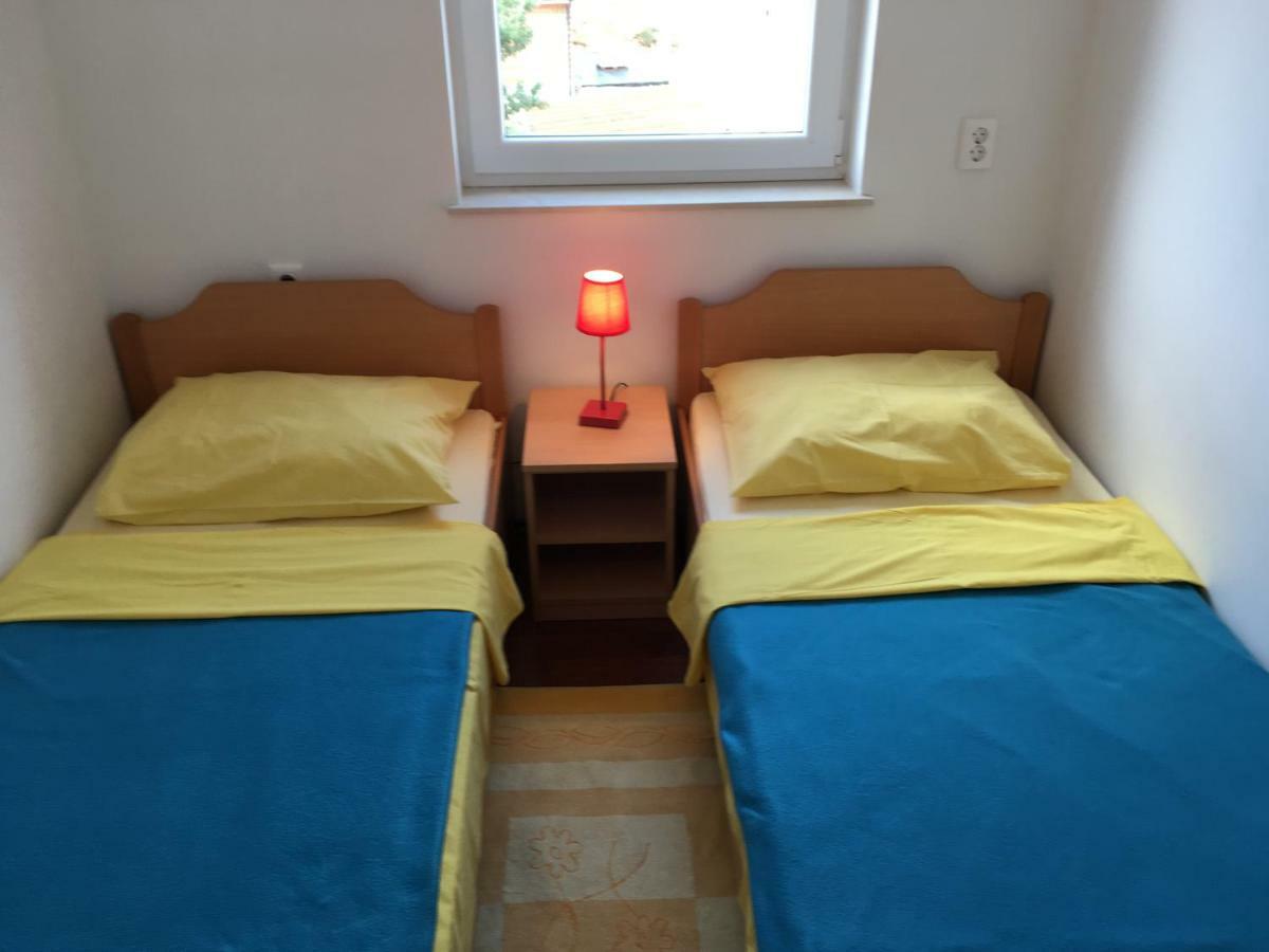 Apartmani Marija Klimno A Kültér fotó